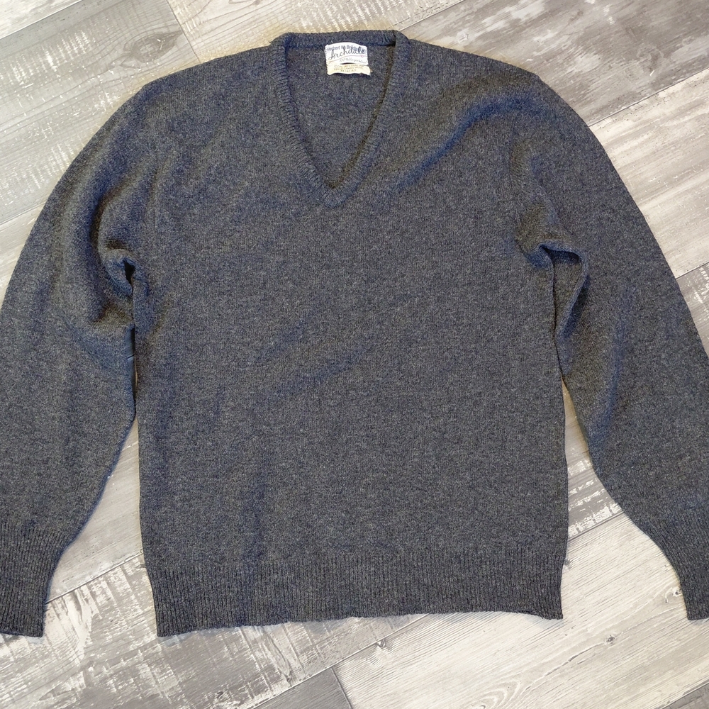 Archdale 100% Australian Virgin Lambswool V-neck Sweater M (Item #3006)